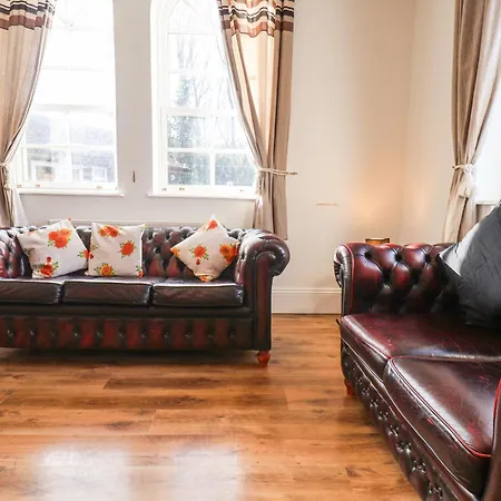 The Power House Tatil Evi Loftus